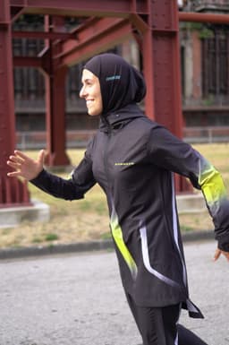 Seher, Gründerin von Fitspirated