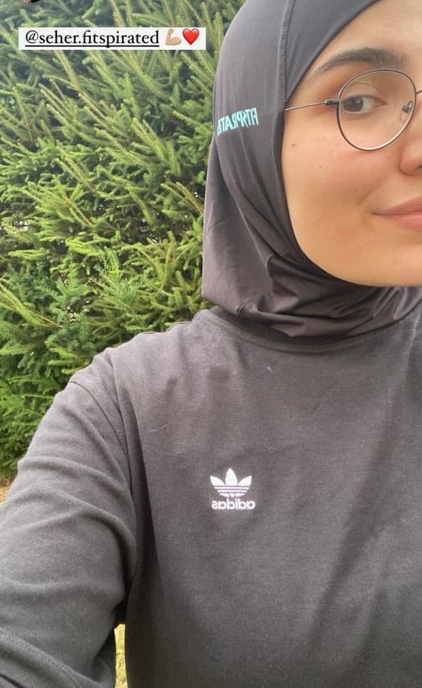 Authentische Kundinnenstimme zum Fitspirated Sport Hijab 9